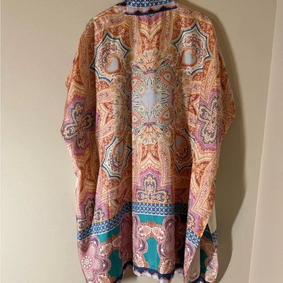 Chico's Medallion Print 100% Silk Ruana Wrap S/M - Picture 7 of 11